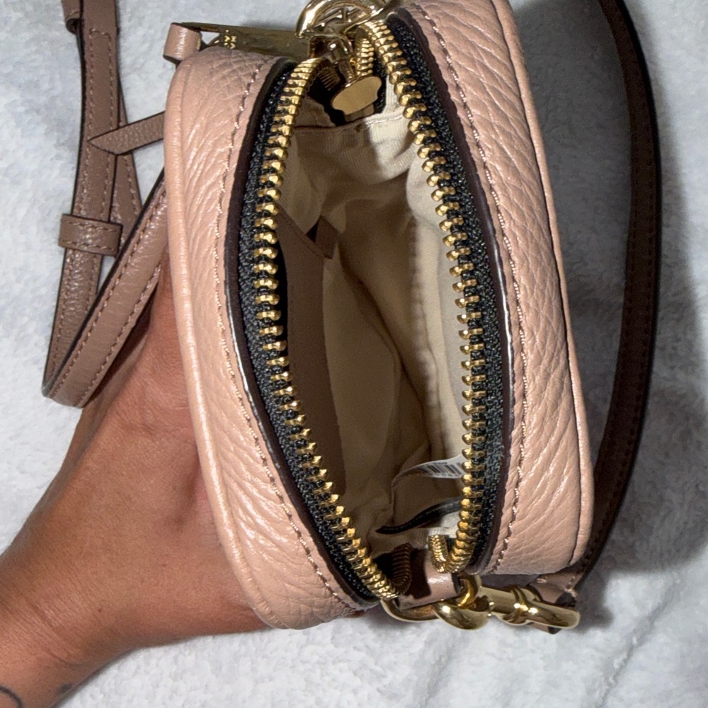 Marc Jacobs Tan Leather Crossbody Bag - Picture 4 of 5